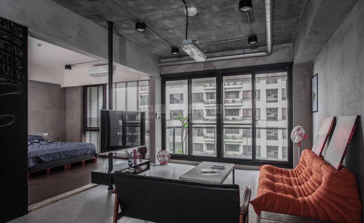 湖畔書院129m&sup2;工業(yè)風風格案例